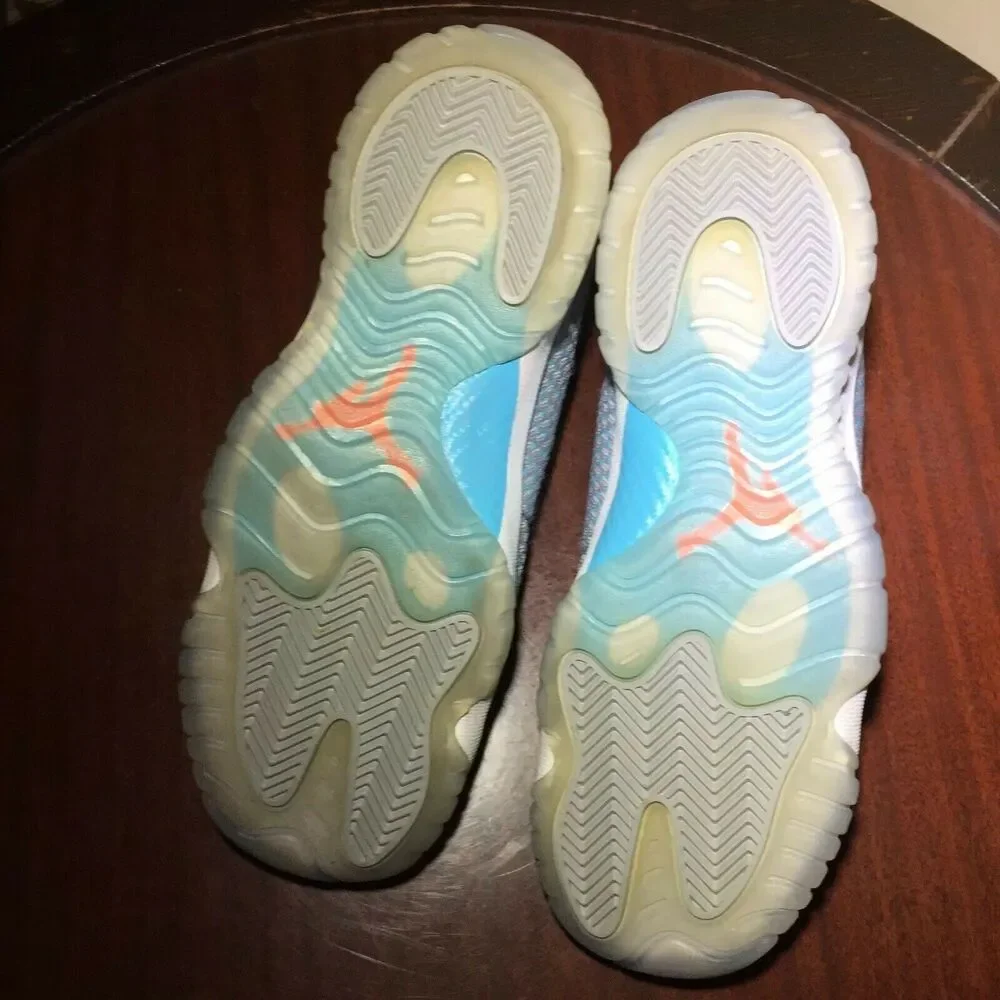 Nike Air Jordan Future Low Wolf Grey Blue Rise Youth 7 Women's Size 8.5